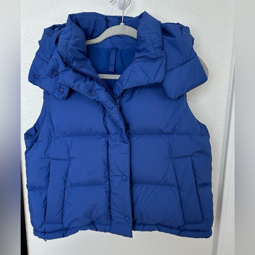 Lululemon Wunder Puff 600 Down Cropped Vest Size 4 Blue Hooded Athleisure